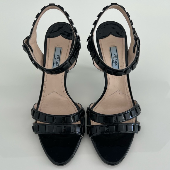 PRADA BLACK PATENT SANDALS SIZE IT 37.5 / US 7.5 - Picture 3 of 16